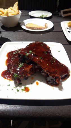 D Victoria Wine & Dine