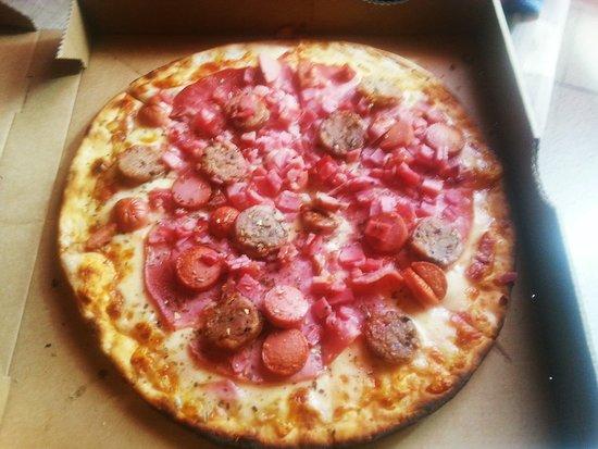 Pizza by Luca