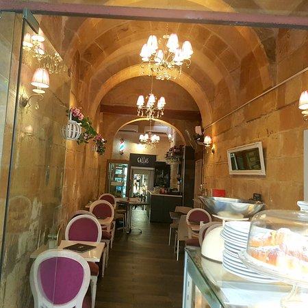 Galea's Cafe Salon