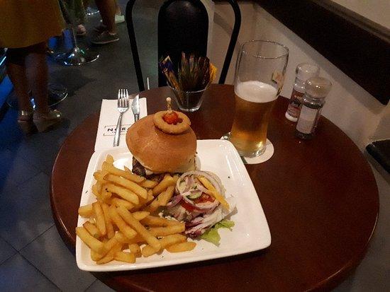 Nora's Lounge Diner