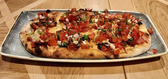 Hugo's Pizza & Pasta