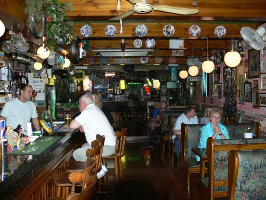 Diana's Pub