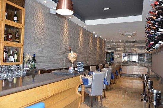 Giovanni's Kitchen & Lounge