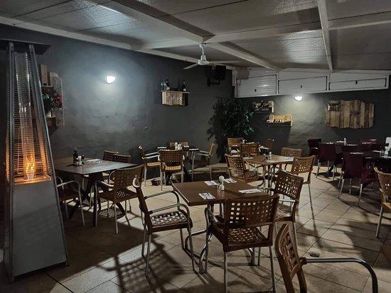 Zebbug Rovers Bar & Grill