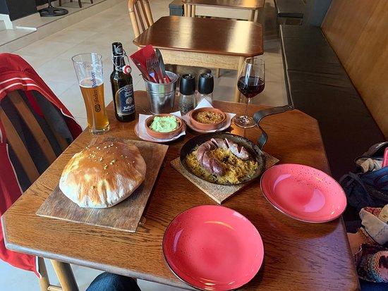 Happy Pigs Tavern