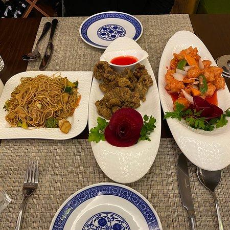 Golden Wok Chinese Restaurant
