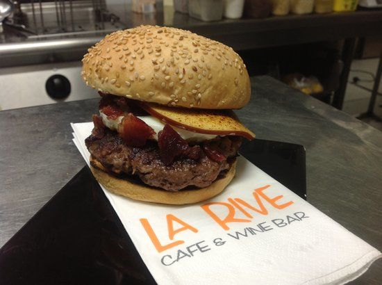 La Rive Cafe and Winebar